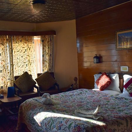 Welcome Hotel Гульмарг Экстерьер фото