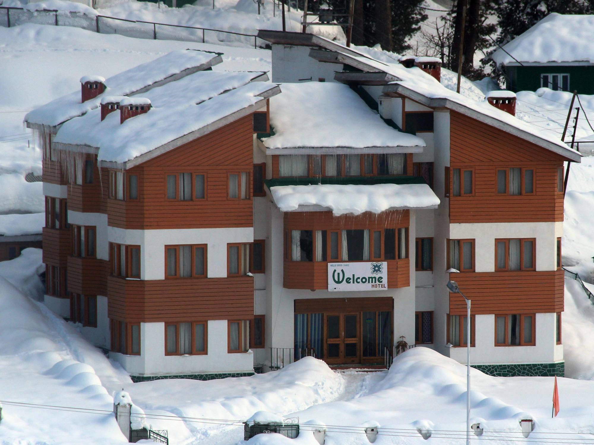 Welcome Hotel Гульмарг Экстерьер фото